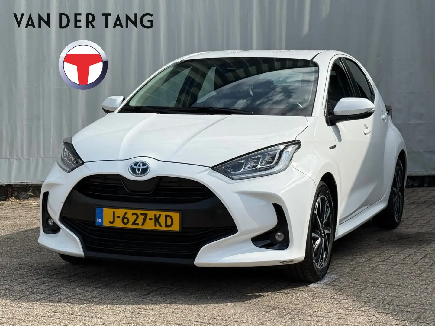 Toyota Yaris 1.5 Hybrid First Edition / Nw. model!/ Cam /Nav Wit - 1