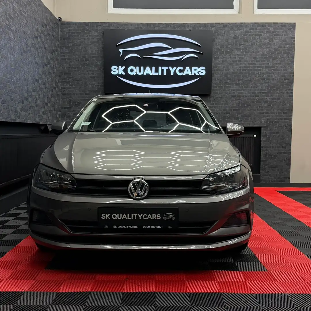 Volkswagen Polo 1.0 Grau - 2