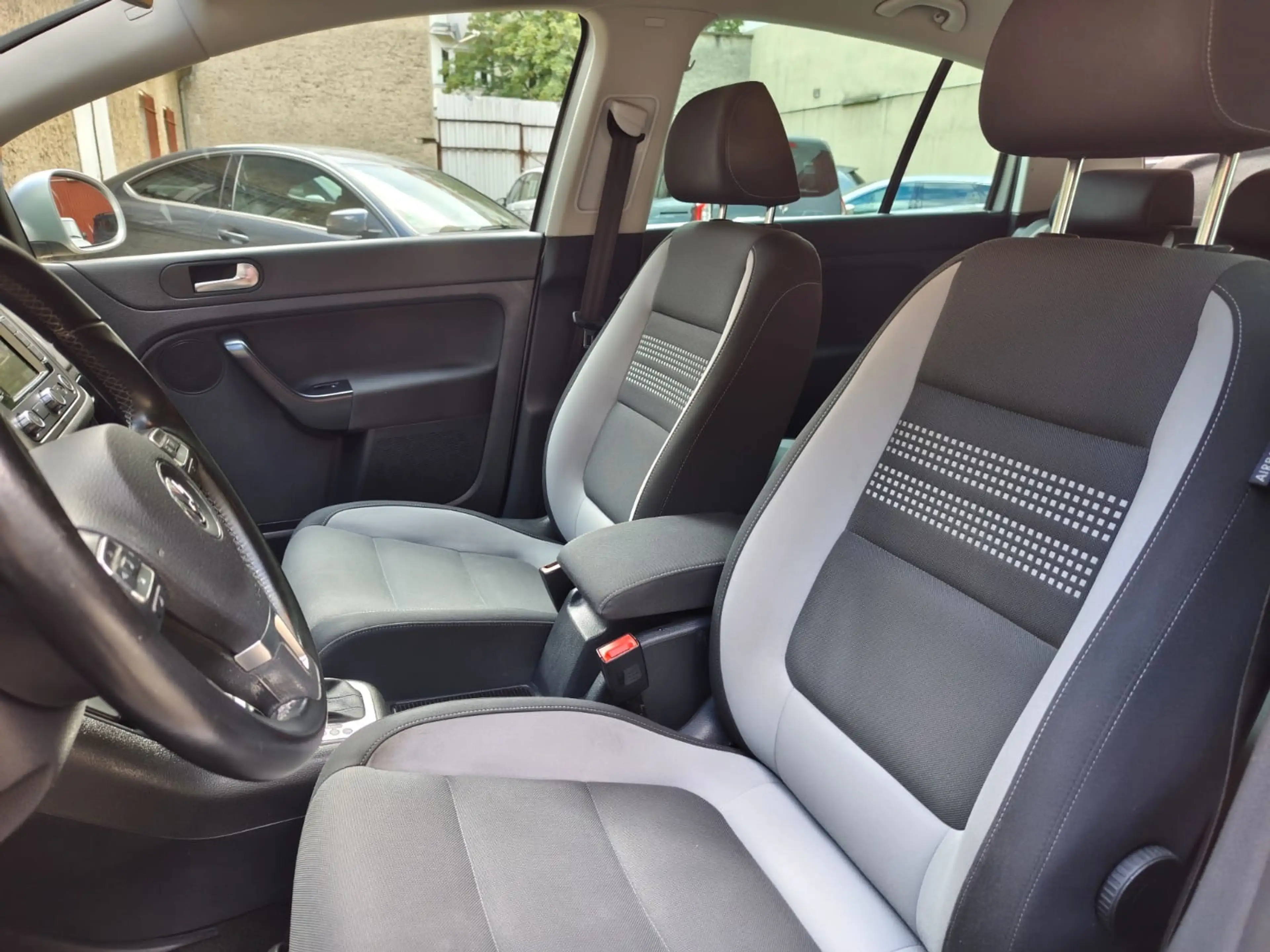 Volkswagen Golf Plus VI Life 2.Hand Schekh. Navi Klimaauto. — photo 11