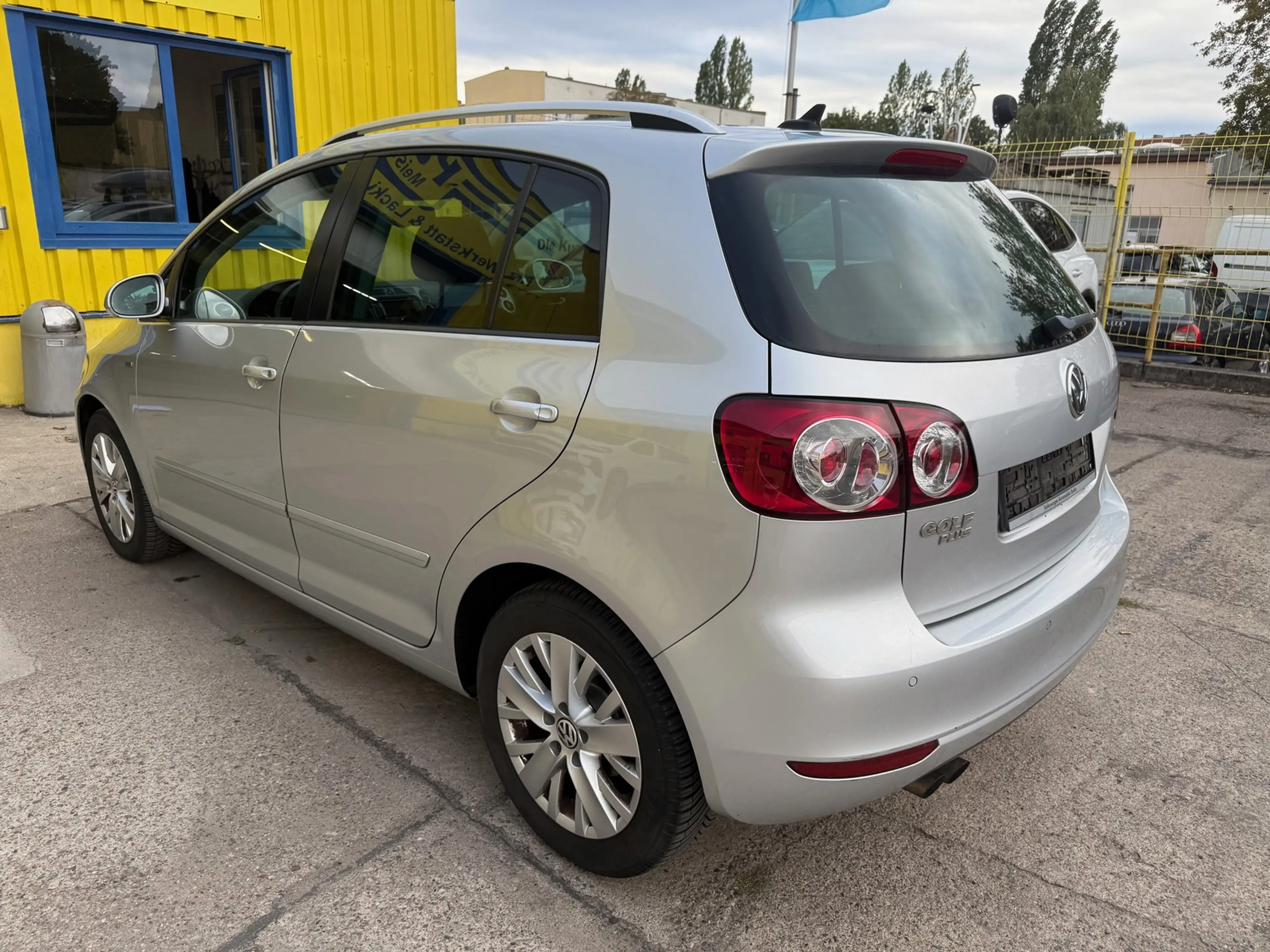 Volkswagen Golf Plus VI Life 2.Hand Schekh. Navi Klimaauto. — photo 3