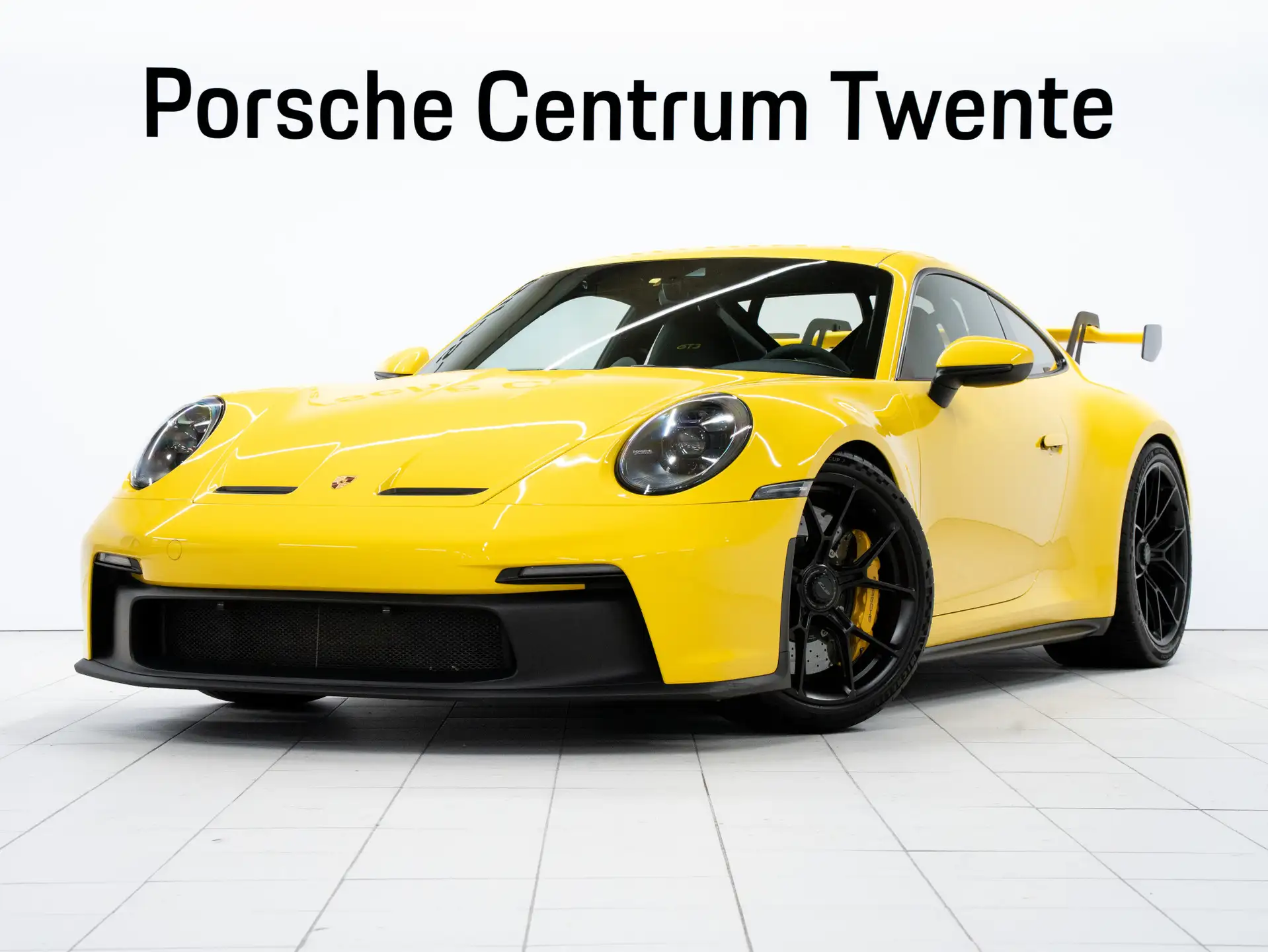포르쉐 911 GT3 Touring 2022 노랑 사진 1
