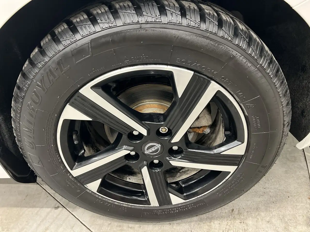 Nissan Sentra снимка Nissan Sentra