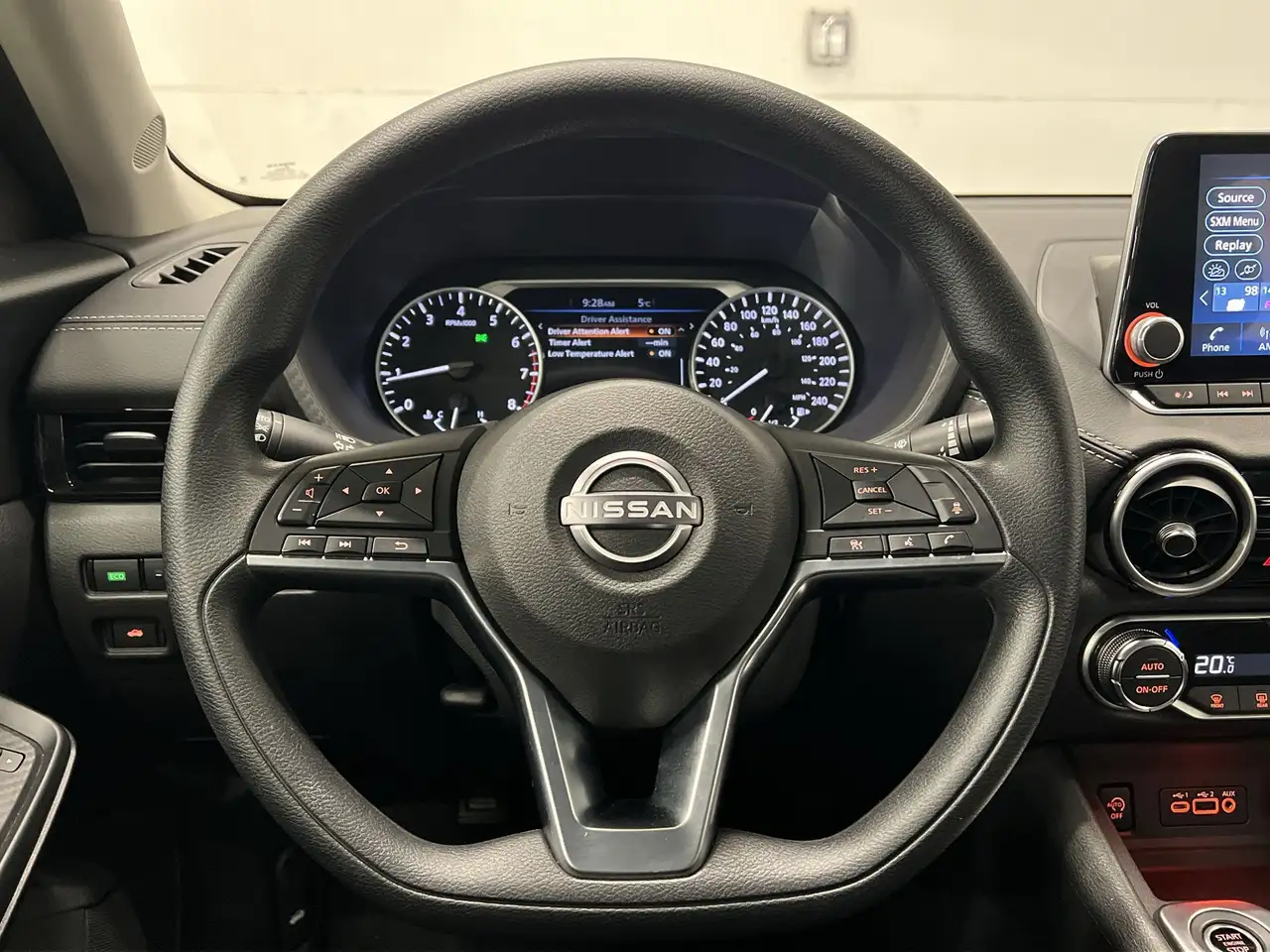 Nissan Sentra снимка Nissan Sentra