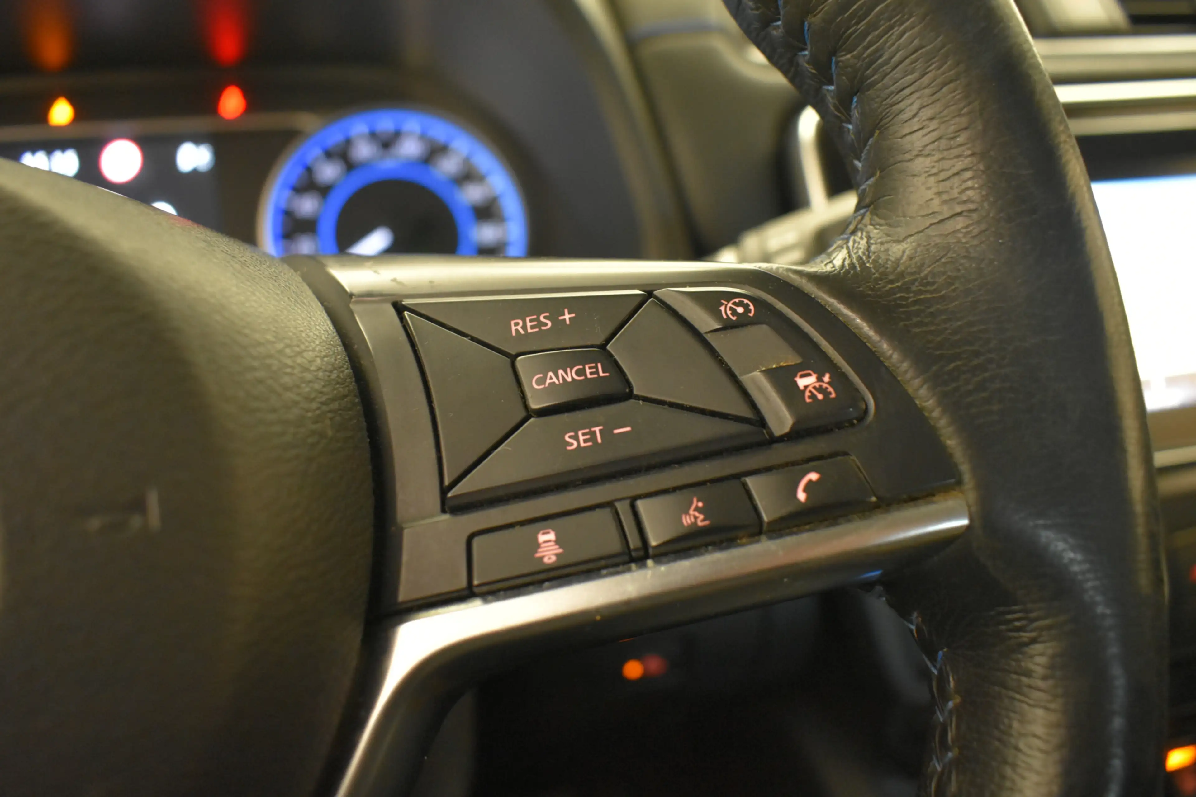 Nissan Leaf Acenta 40 kWh 360° Camera — photo 7