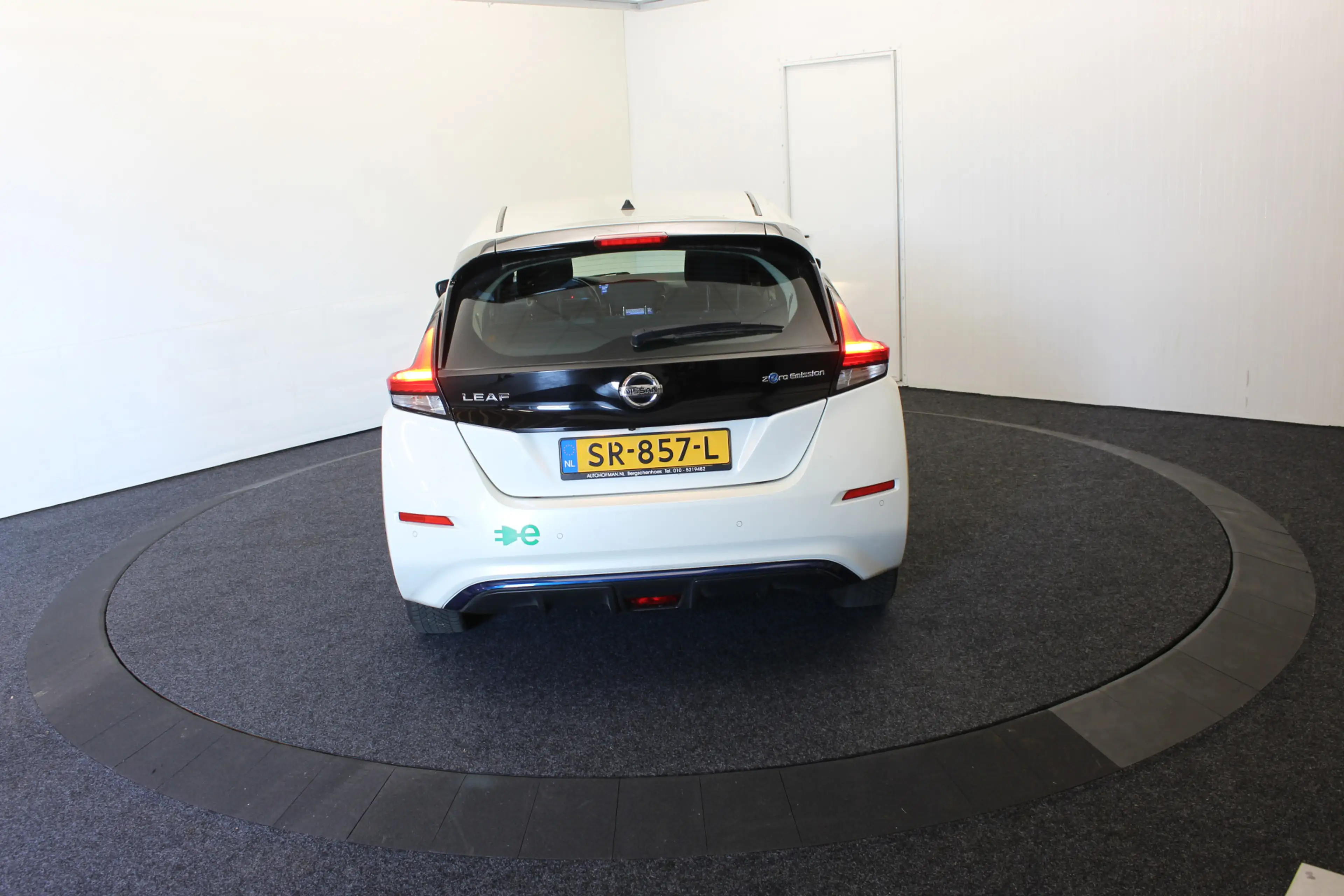 Nissan Leaf Acenta 40 kWh 360° Camera — photo 12