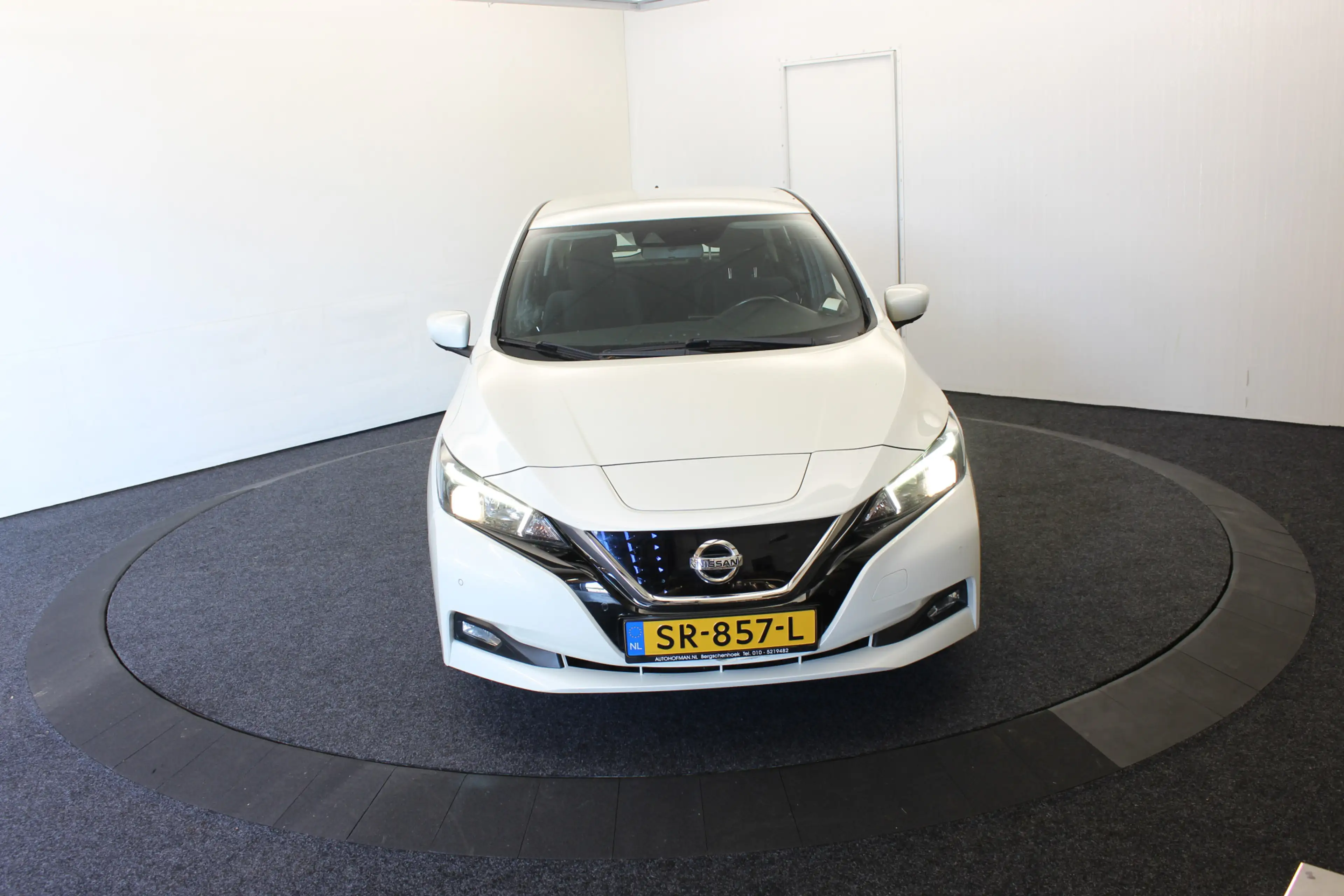 Nissan Leaf Acenta 40 kWh 360° Camera — photo 15