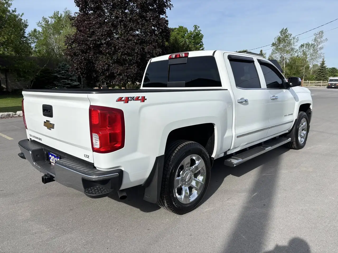 Chevrolet Silverado 1500 photo Chevrolet Silverado 1500