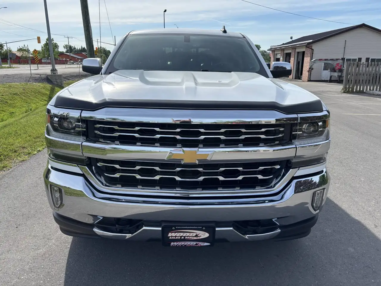 Chevrolet Silverado 1500 photo Chevrolet Silverado 1500