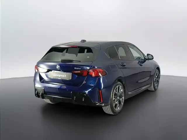 BMW 1 Series view 4