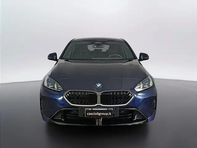 BMW 1 Series view 2