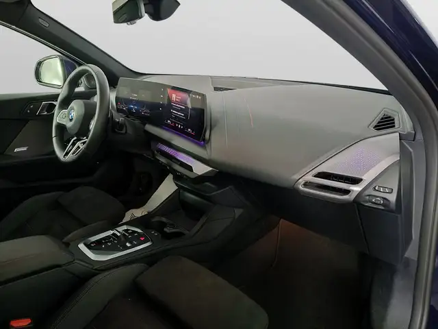 BMW 1 Series view 10