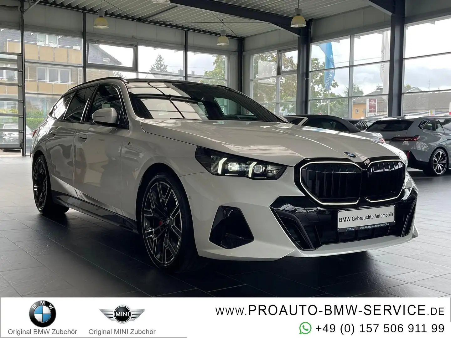 BMW 520 d xDrive Tour. M Sport Pro 360°/Pano/Travel/20"/AH Weiß - 1