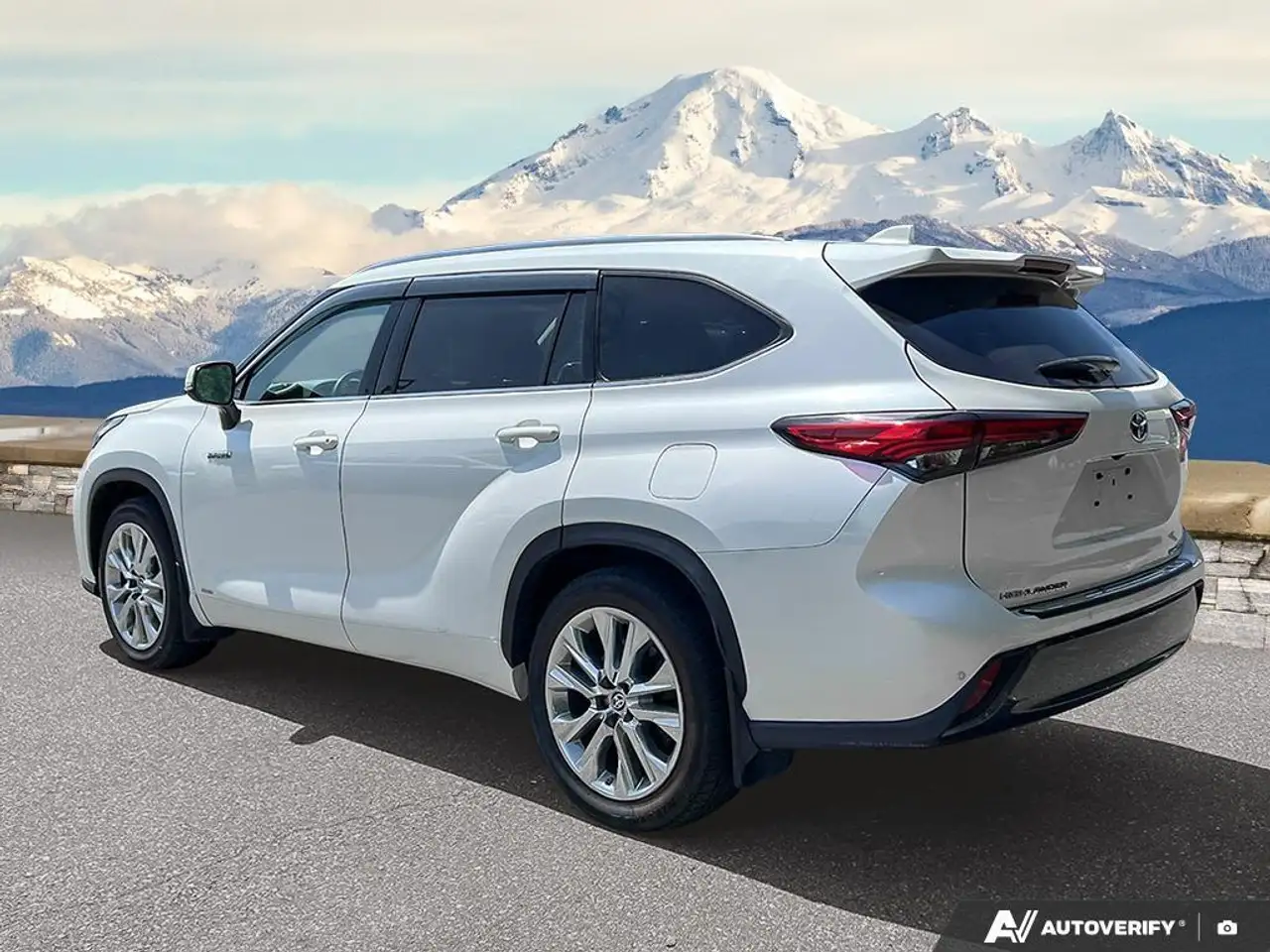 Toyota Highlander снимка Toyota Highlander