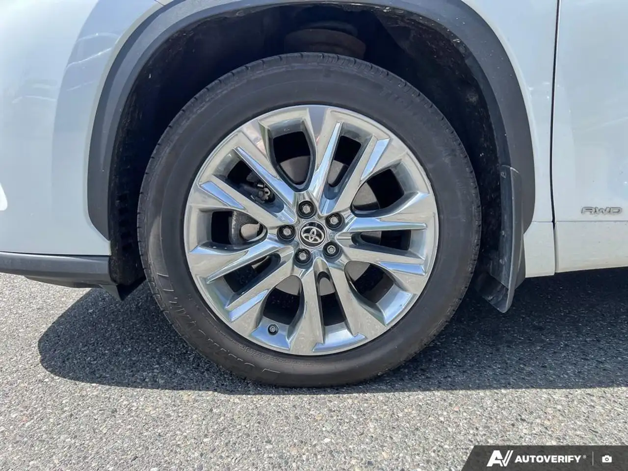 Toyota Highlander снимка Toyota Highlander