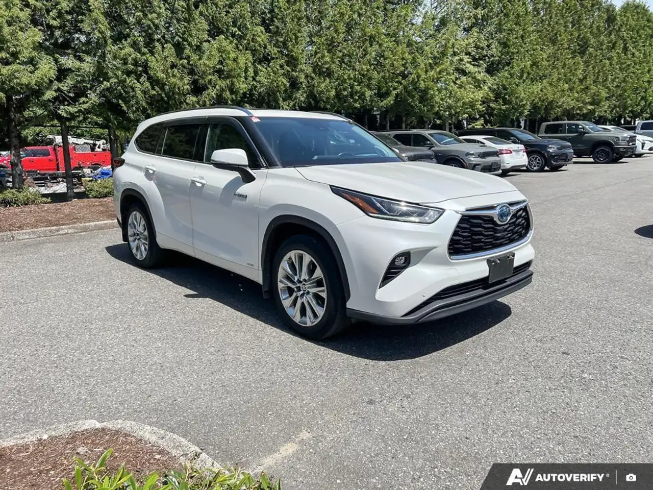 Toyota Highlander снимка Toyota Highlander