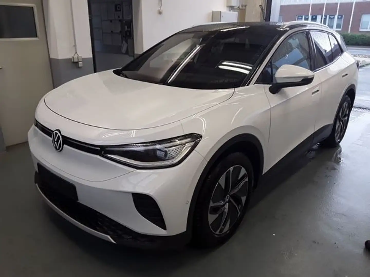 Volkswagen ID.4 Pure*WÄRMEPUMPE*IQ.LIGHT*KAMERA*PDC*SHZ*NAV Weiß - 2