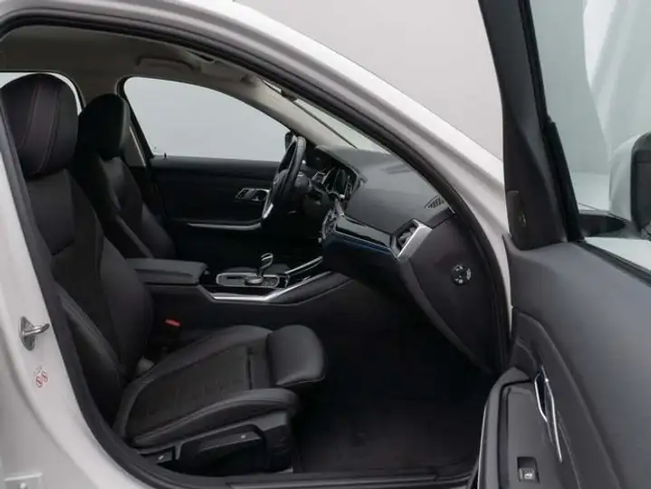 BMW Serie 3 2022, foto 25