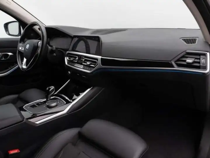 BMW Serie 3 2022, foto 24