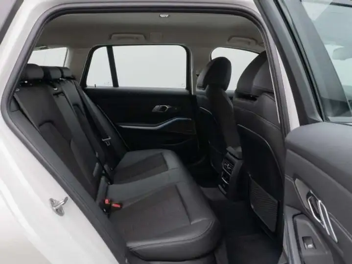 BMW Serie 3 2022, foto 27