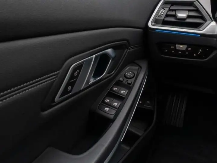 BMW Serie 3 2022, foto 34
