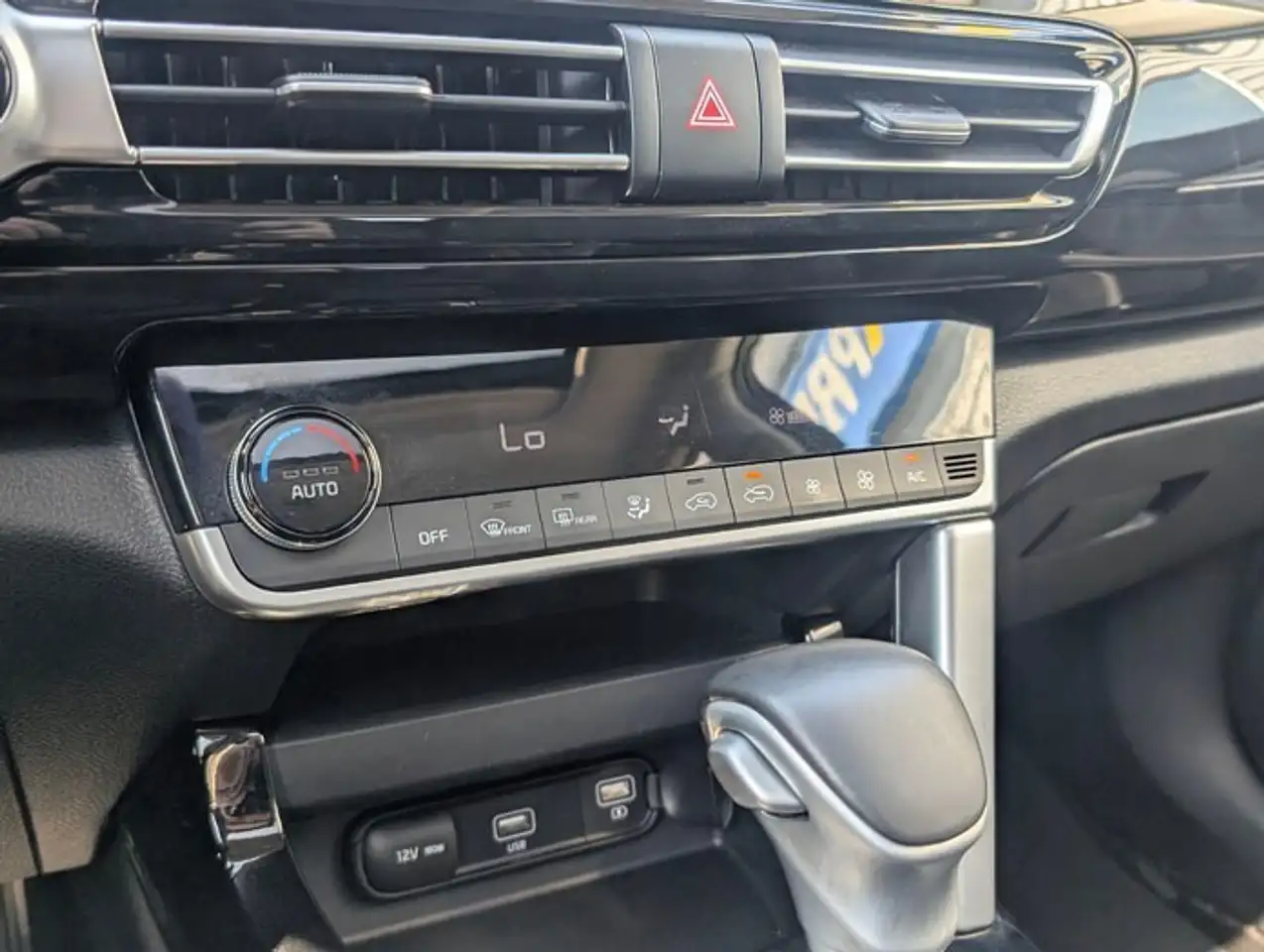 Kia Seltos снимка Kia Seltos