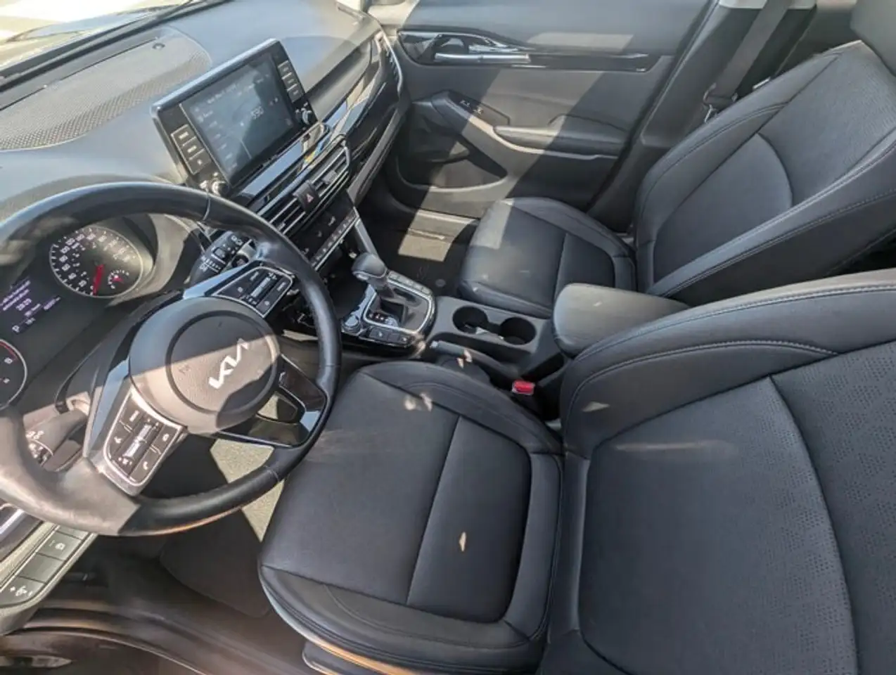 Kia Seltos снимка Kia Seltos