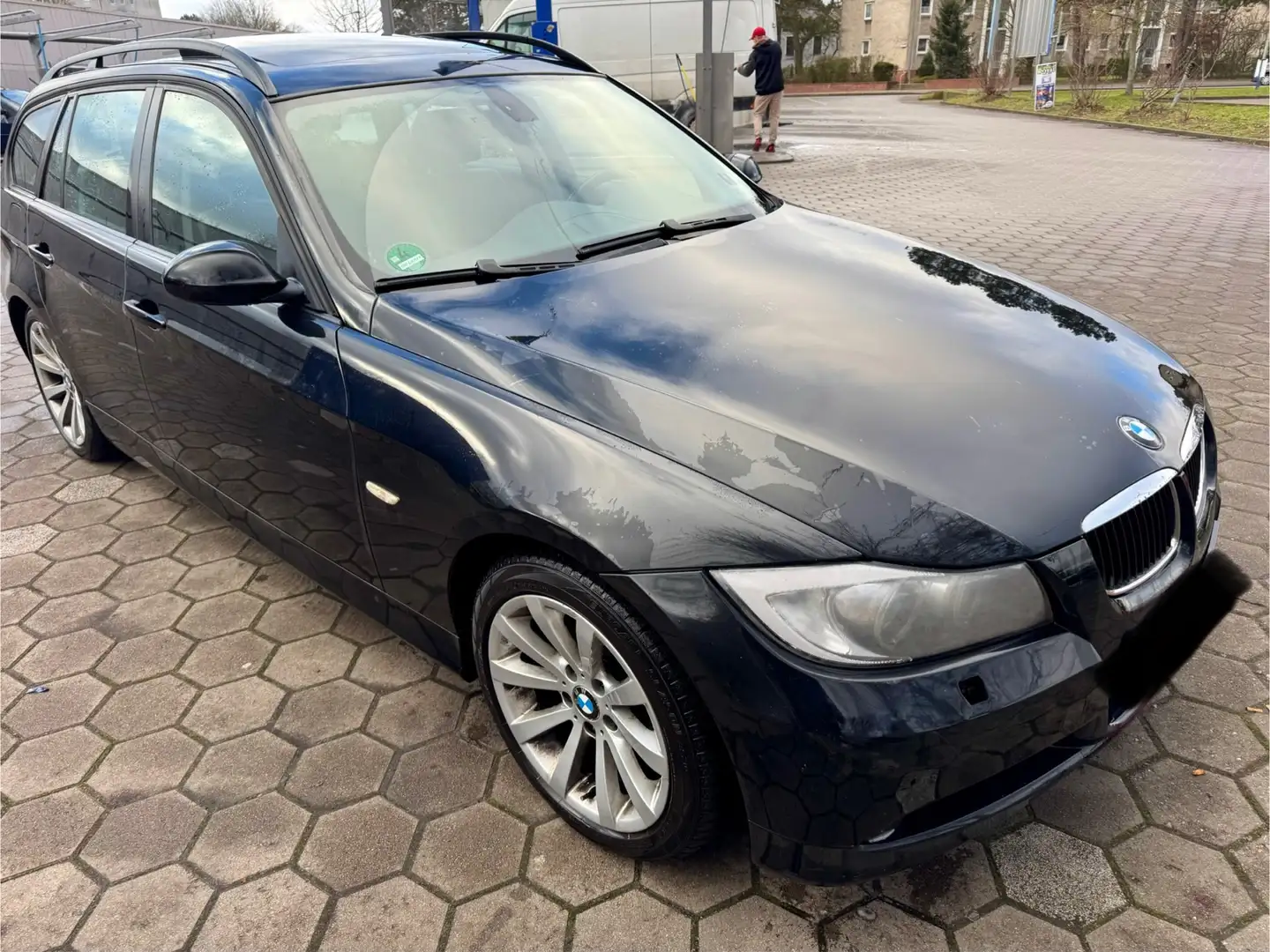 BMW 320 320d DPF Touring Aut. / Turboschaden Nero - 2