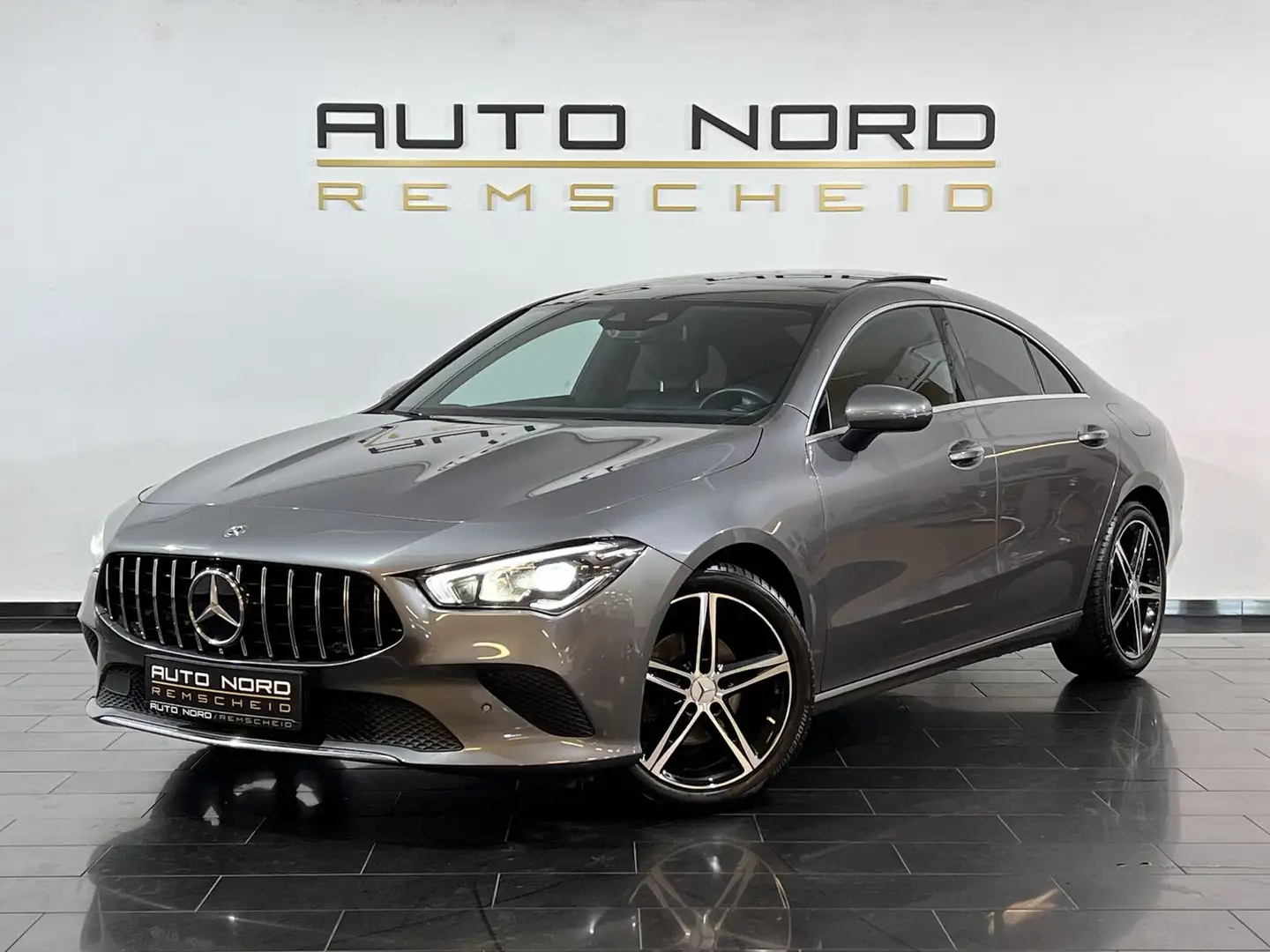 Mercedes-Benz CLA 180 Coupé*DCT*Pano*LED*Media*MBUX*Ambiente* Grau - 1