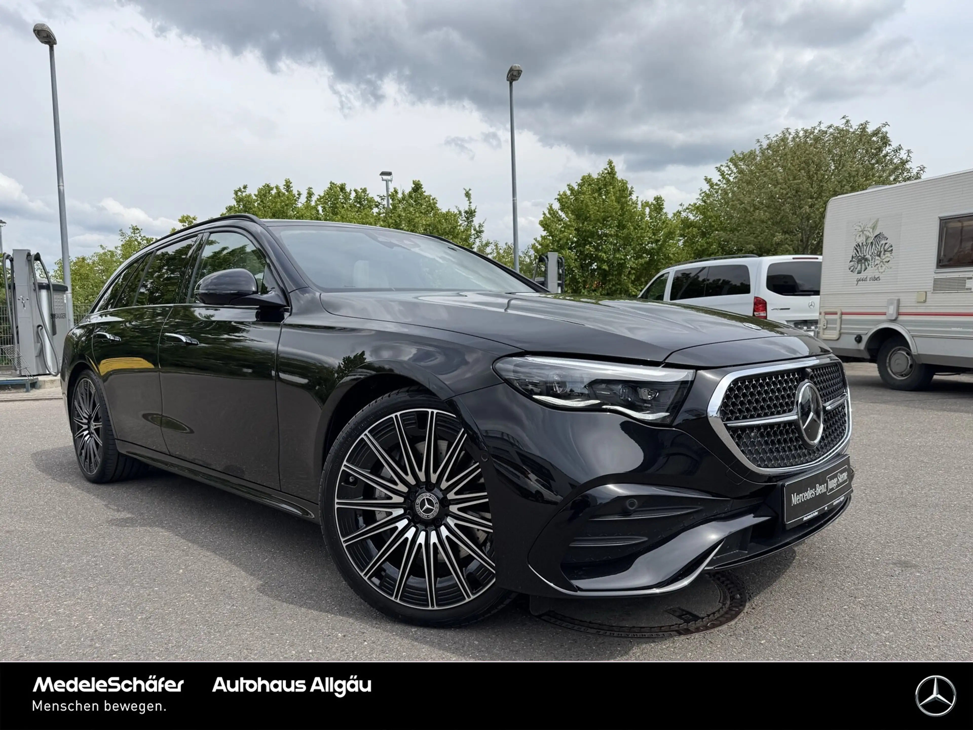 Mercedes-Benz E 450 E 450 d 4M T AMG Night Premium 21'' HUD Massage — photo 11