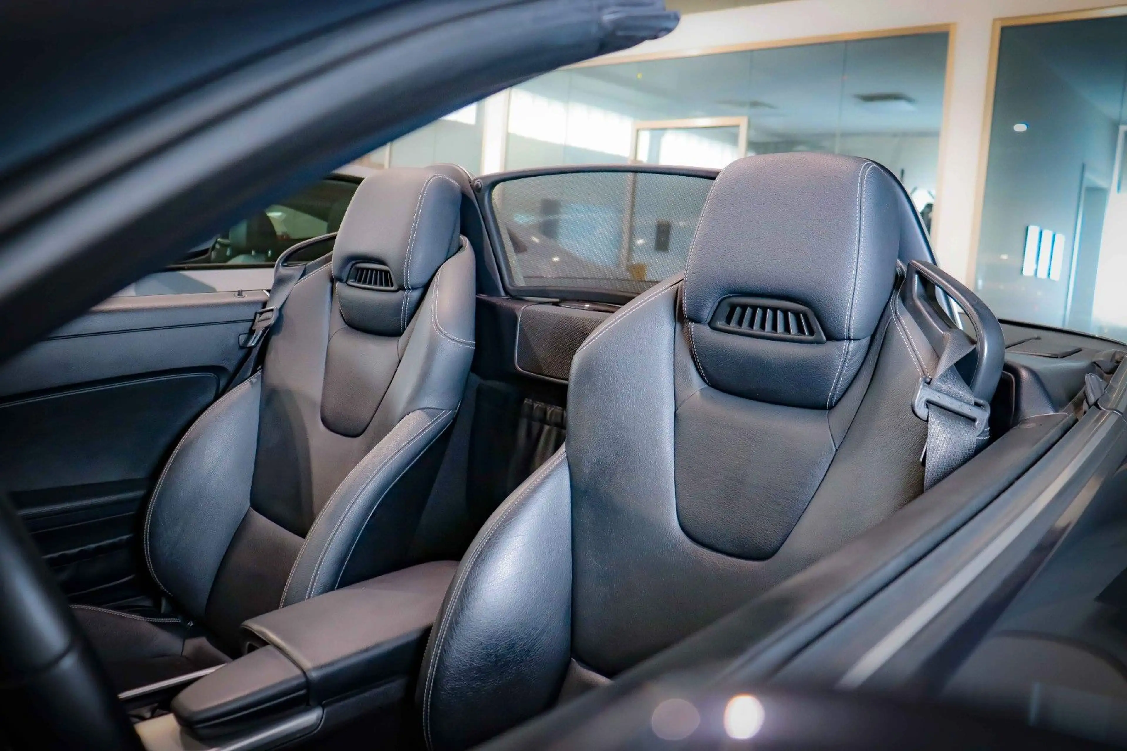 Mercedes-Benz SLK 250 AMG*PANO*AIRSCARF*NAVI*LEDER* — photo 14