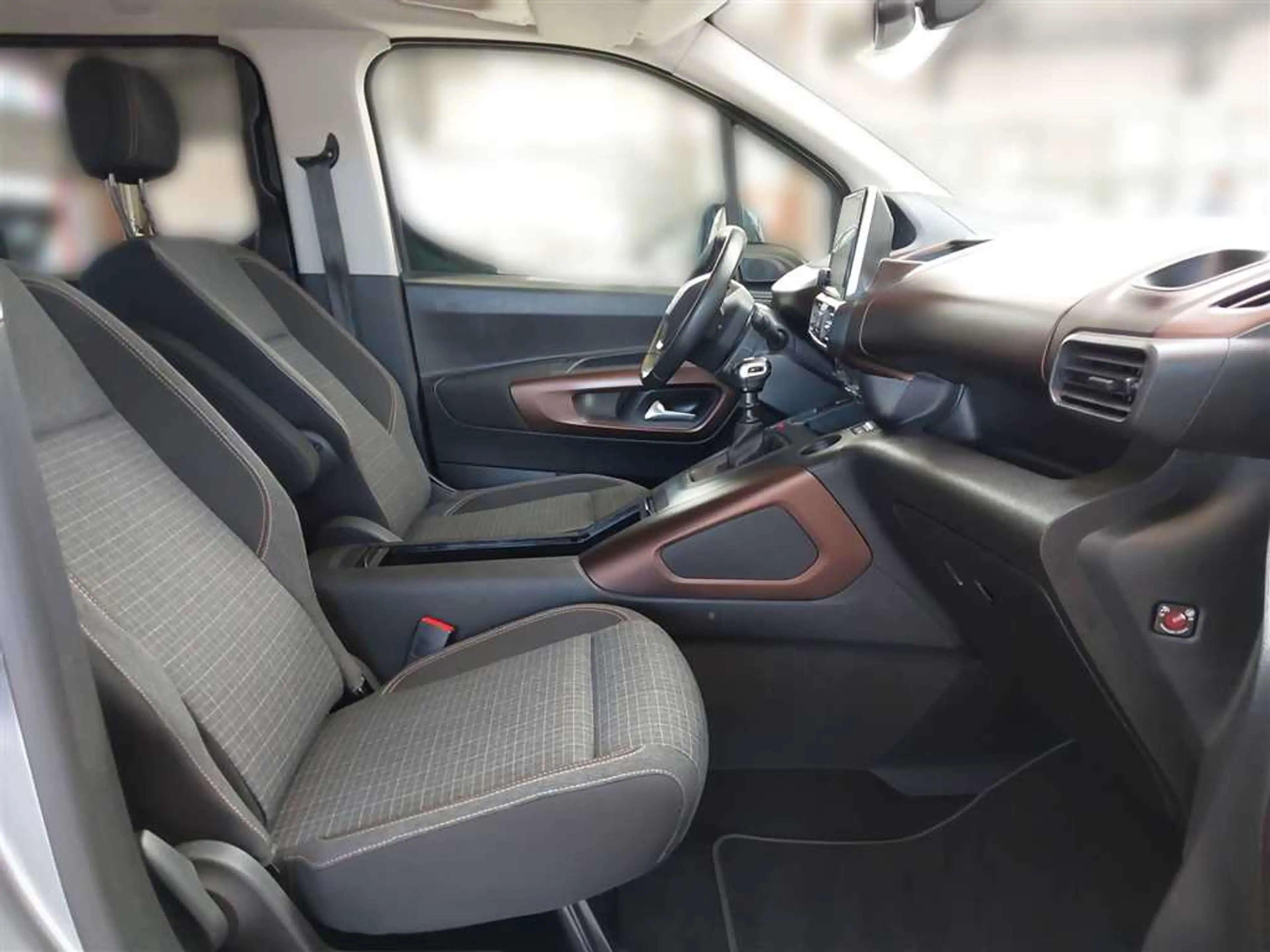 Peugeot Rifter Kombi GT 1.5 BlueHDi — photo 14