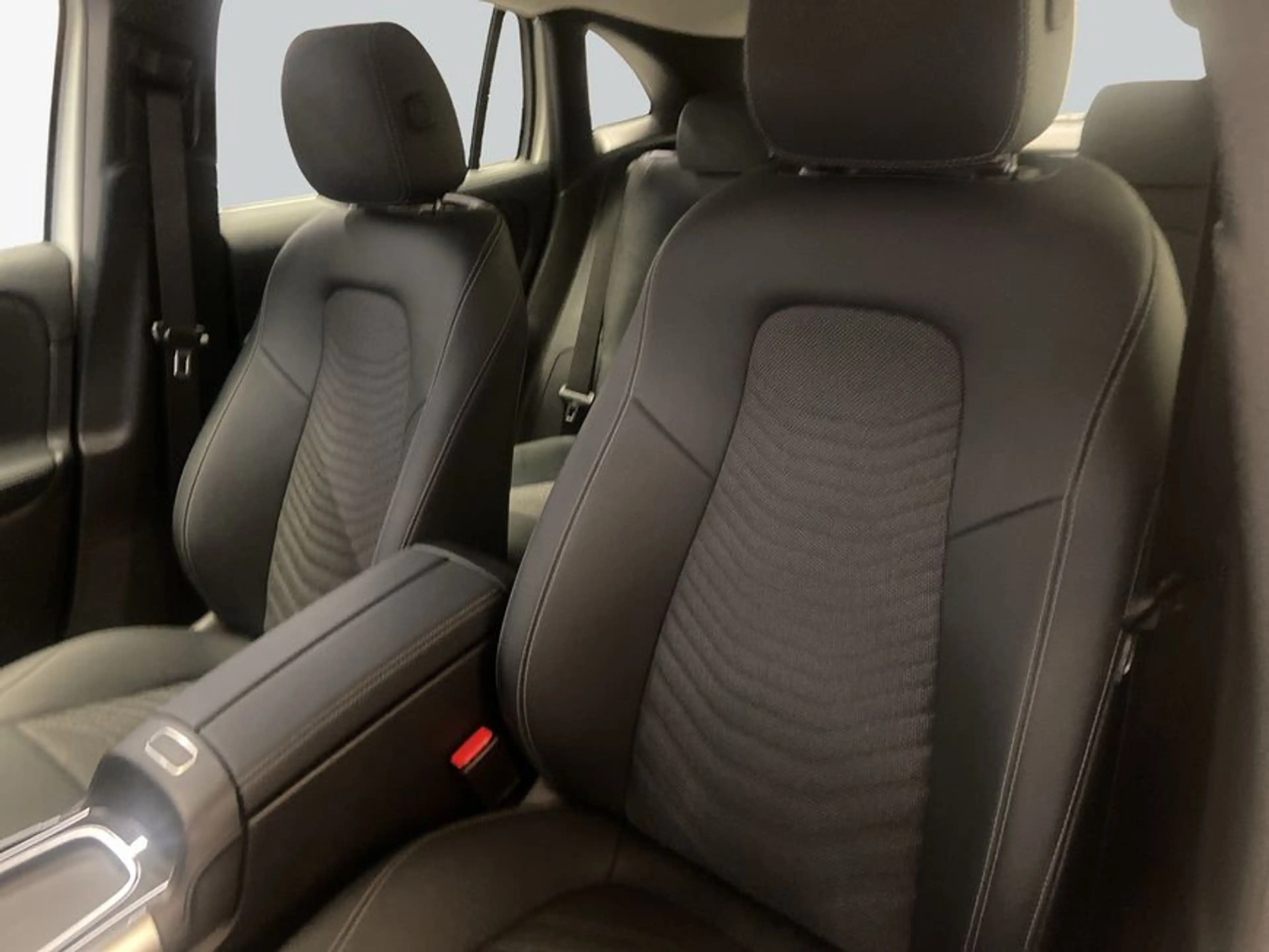 Mercedes-Benz EQA 250 EQA — photo 11