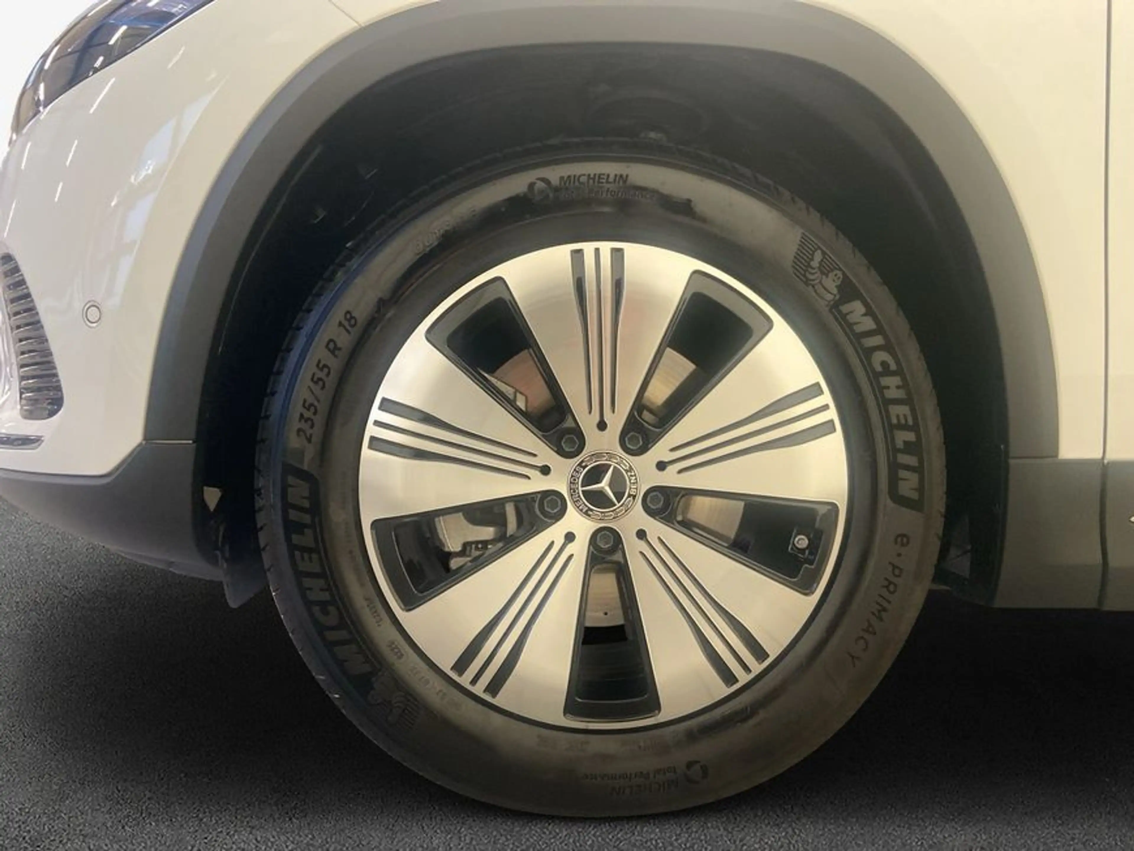 Mercedes-Benz EQA 250 EQA — photo 8