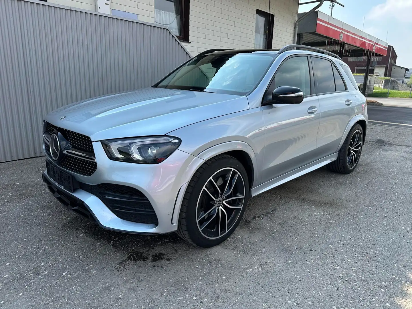 Mercedes-Benz GLE 350 de PHEV 4Matic Aut. AMG Sportpaket Pano-AHK Silber - 1