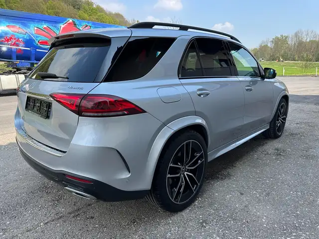 Mercedes-Benz GLE 350 de PHEV 4Matic Aut. AMG Sportpaket Pano-AHK Ansicht 4