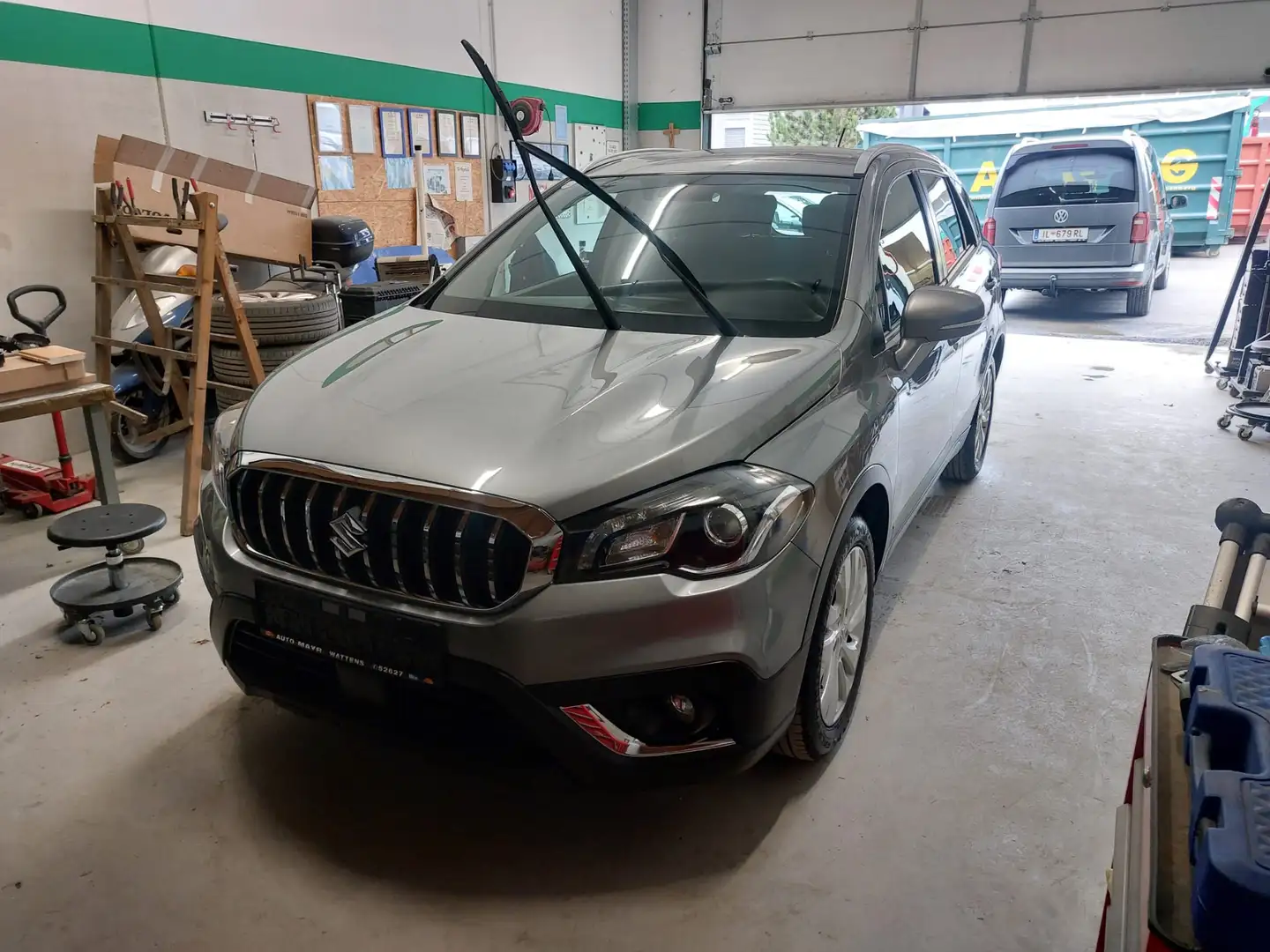 Suzuki SX4 S-Cross SX4 S-Cross 1,0 DITC ALLGRIP shine Grau - 1