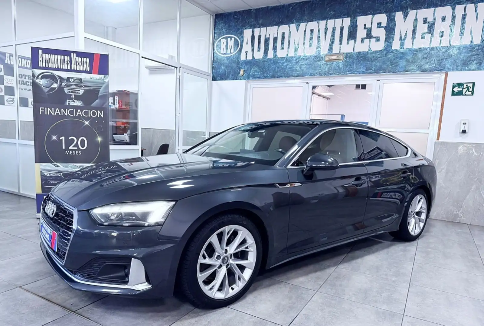 Audi A5 Berlina Automático de 5 Puertas Gris - 2