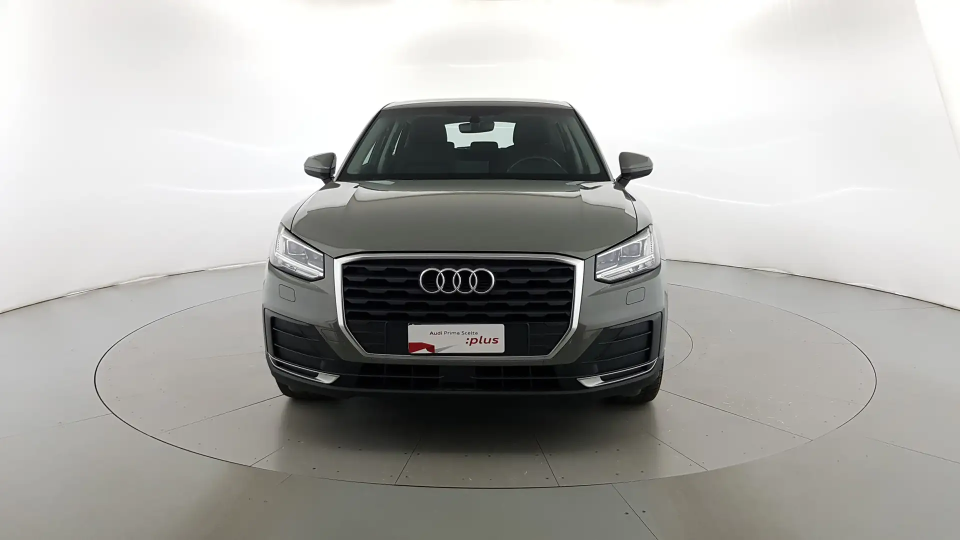 Audi Q2 30 1.6 tdi Business s-tronic my20 Grigio - 2