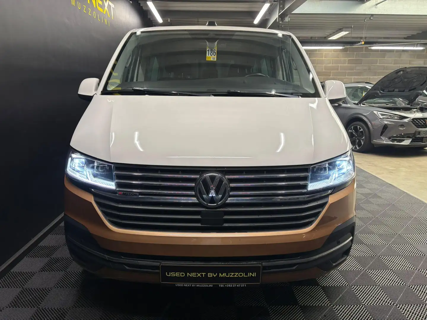 Volkswagen T6 Multivan Multivan Comfortline 4Motion 2.0 TDi 199 DSG Brun - 2
