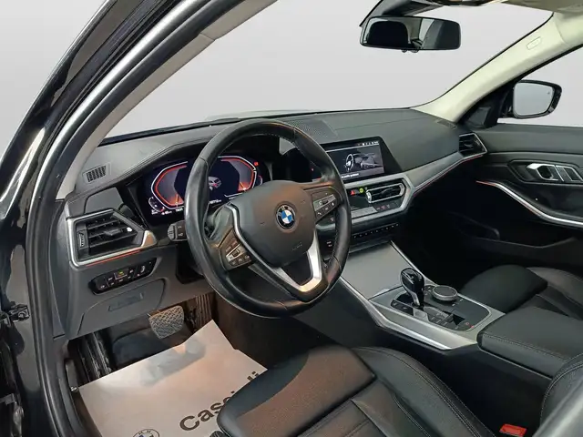 BMW 3 Series view 7
