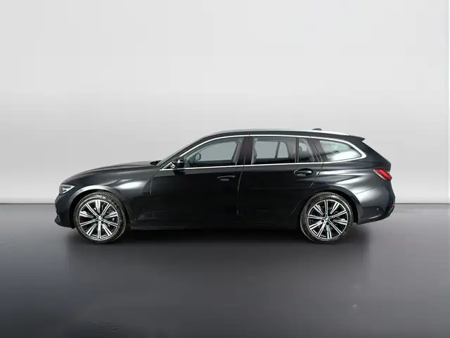 BMW 3 Series view 6