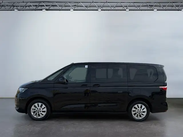 Volkswagen Multivan view 3