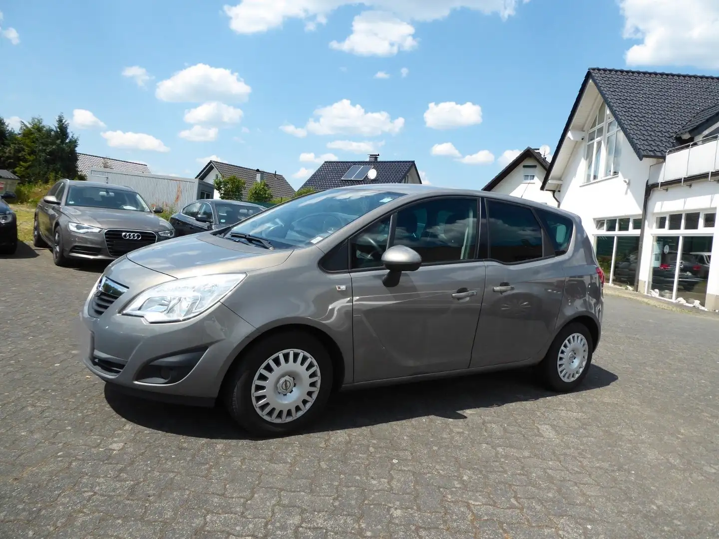 Opel Meriva 1.4 Design Edition 74kW Braun - 1