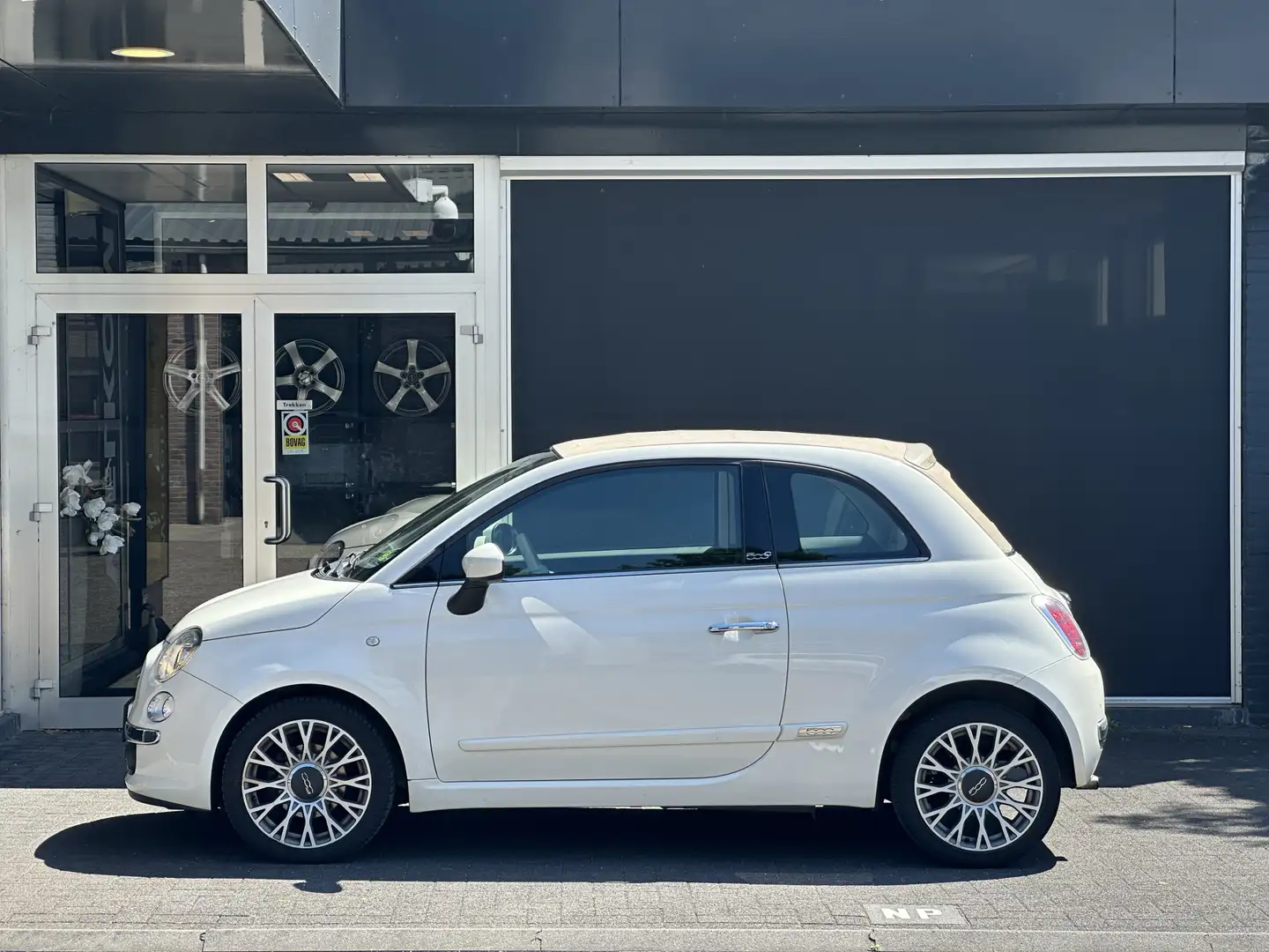 Fiat 500C 0.9 TwinAir Lounge CABRIO / CLIMA / PARKEERSENSORE Wit - 2