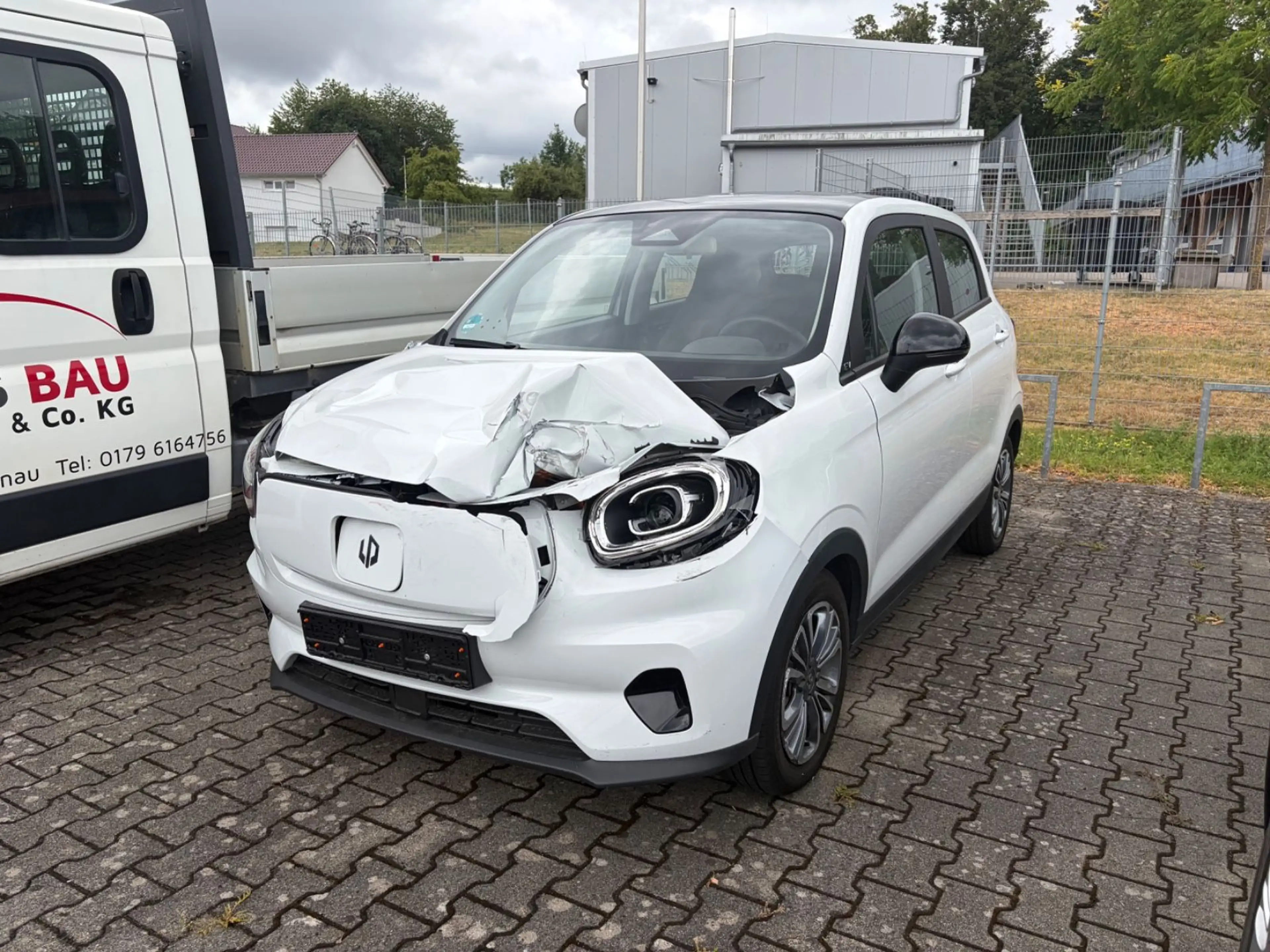 Leapmotor T03 70 kW BEV Navi Panorama Kamera PDC