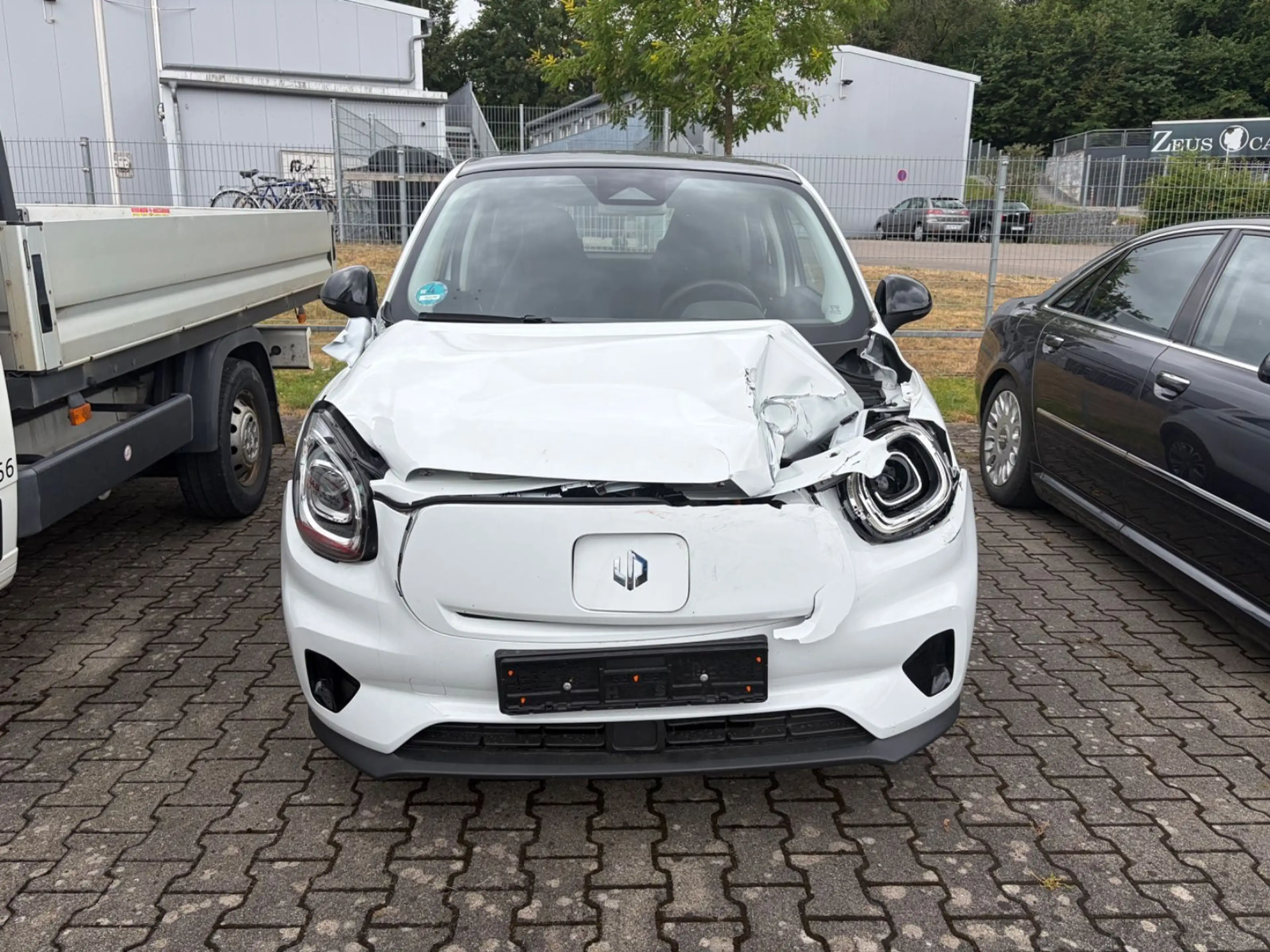 Leapmotor T03 70 kW BEV Navi Panorama Kamera PDC — photo 2