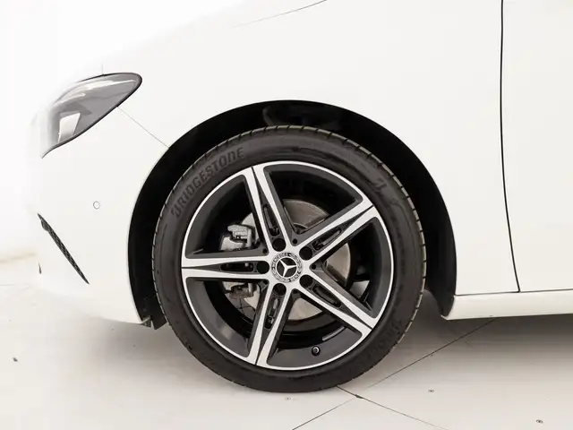 Mercedes-Benz B-Class view 7