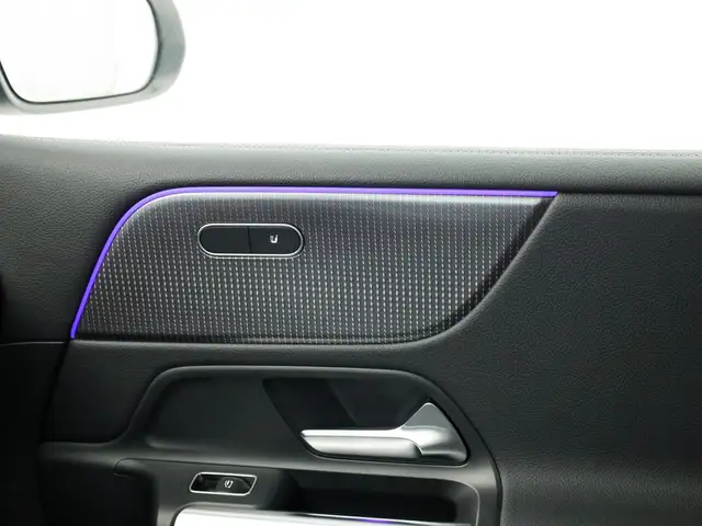 Mercedes-Benz B-Class view 14