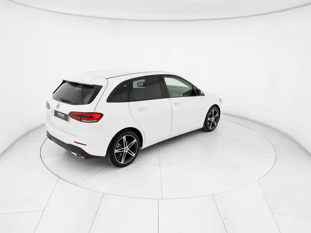 Mercedes-Benz B-Class view 4