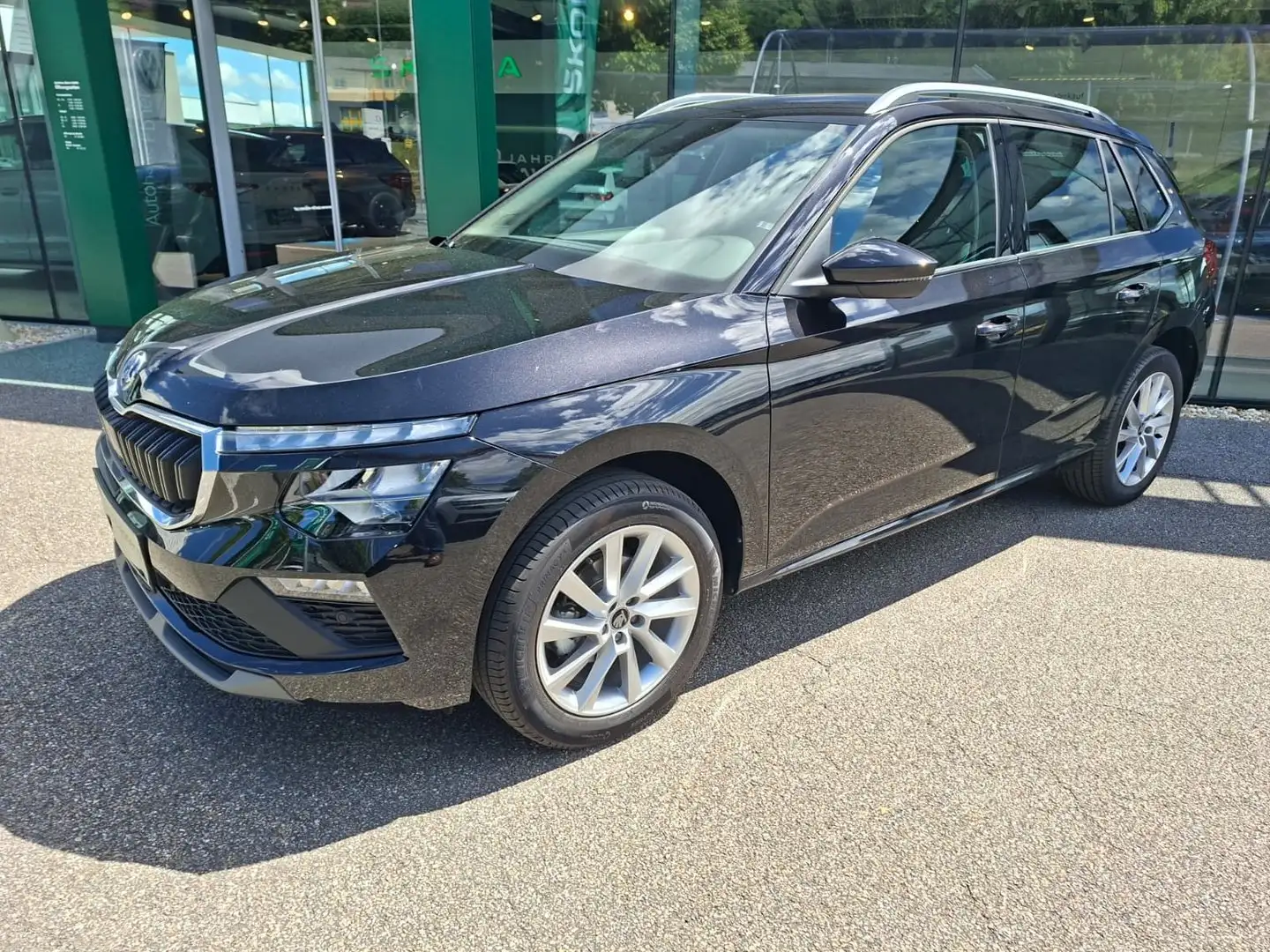 Skoda Kamiq Selection TSI DSG Schwarz - 1